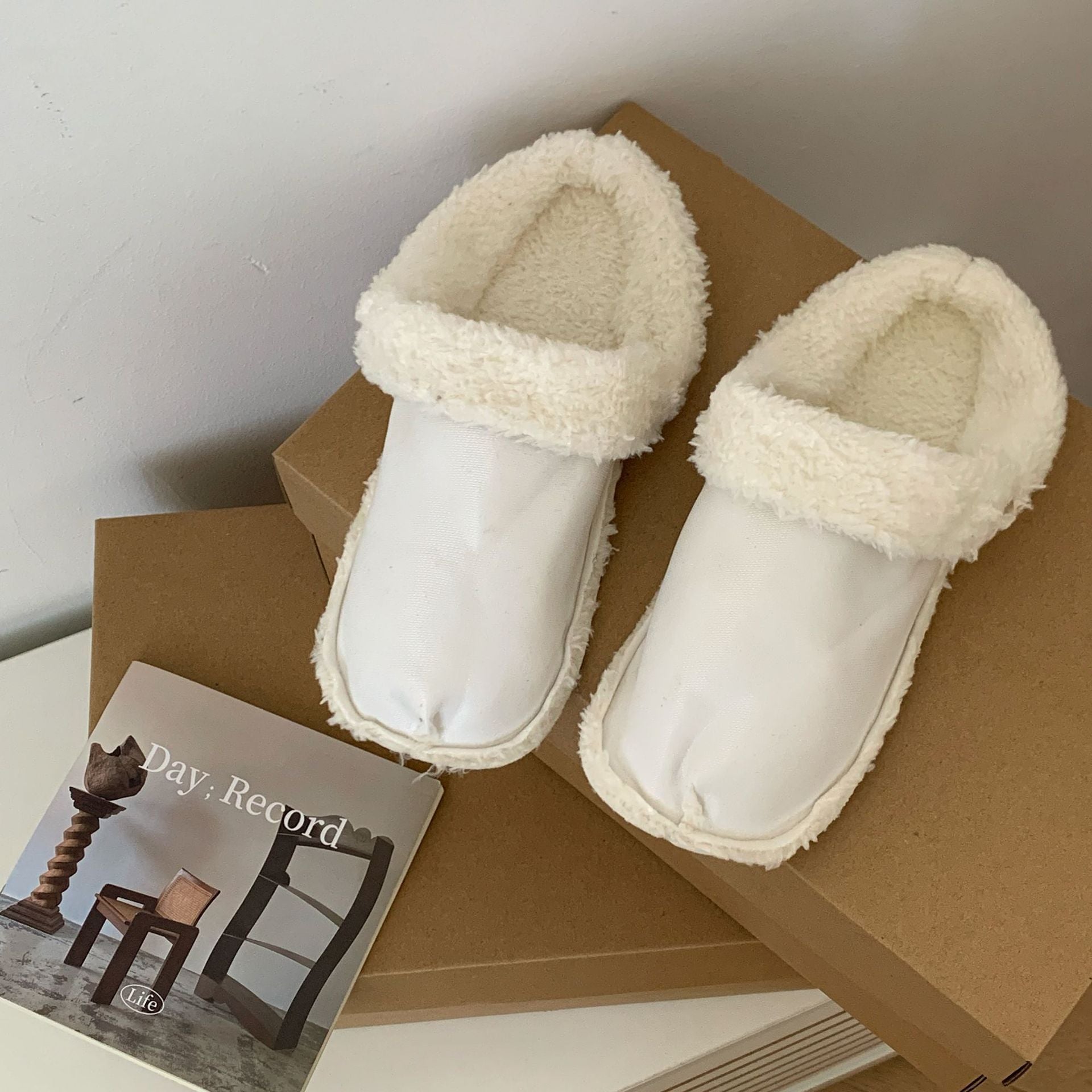 Hole Shoes Plush Cotton Cover Fleece Lined Warm Removable Washable Couple Lining Thickened White Infinite Avenue