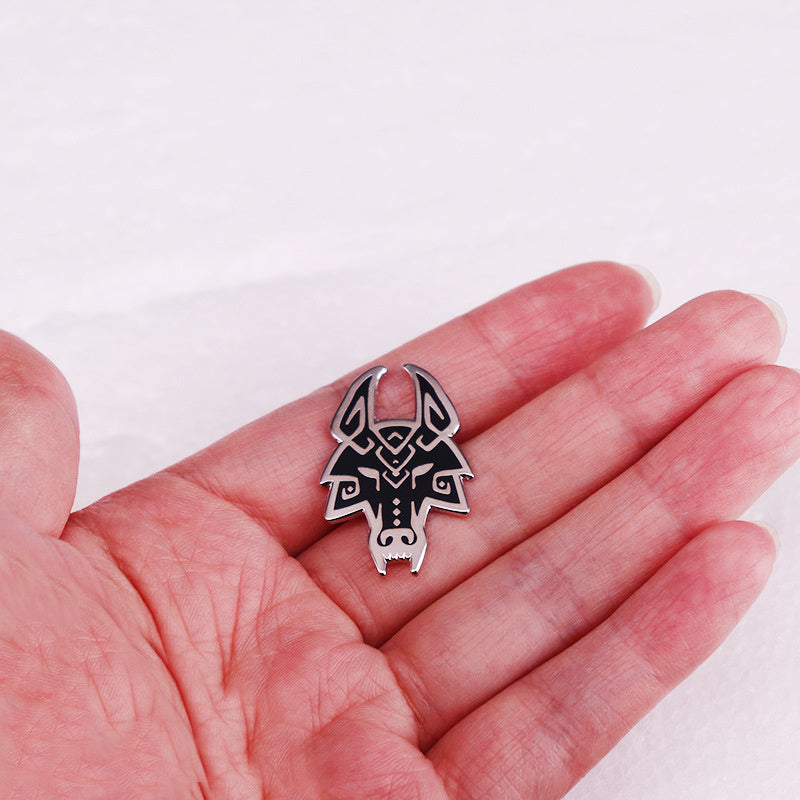 Nordic Retro Wolf Head Badge Brooch Infinite Avenue