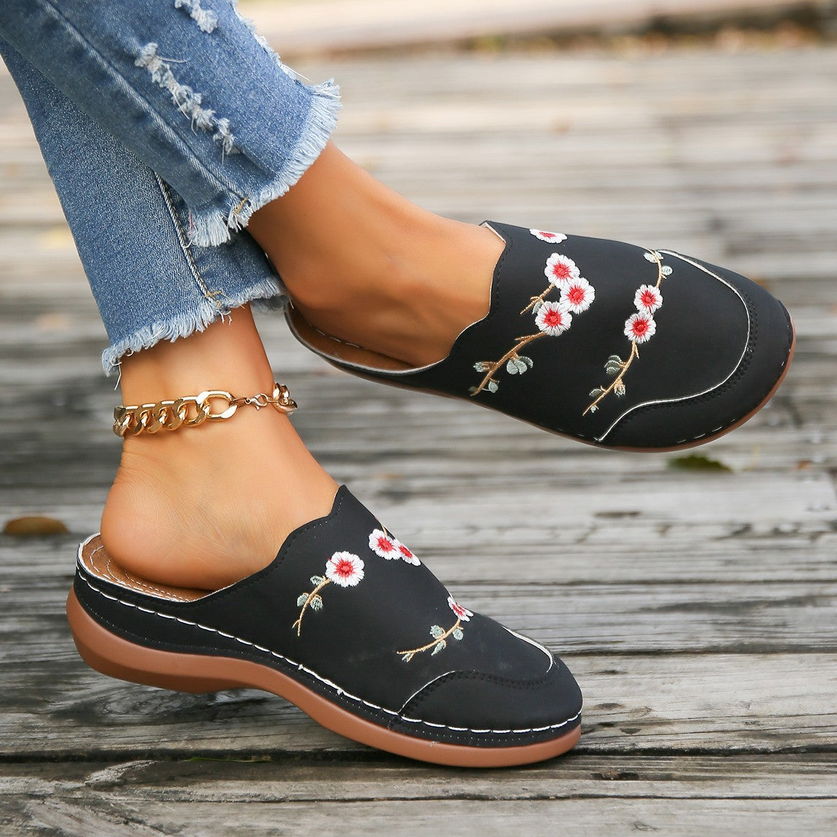 Ethnic Embroidery Women's Closed Toe Sandals Infinite Avenue