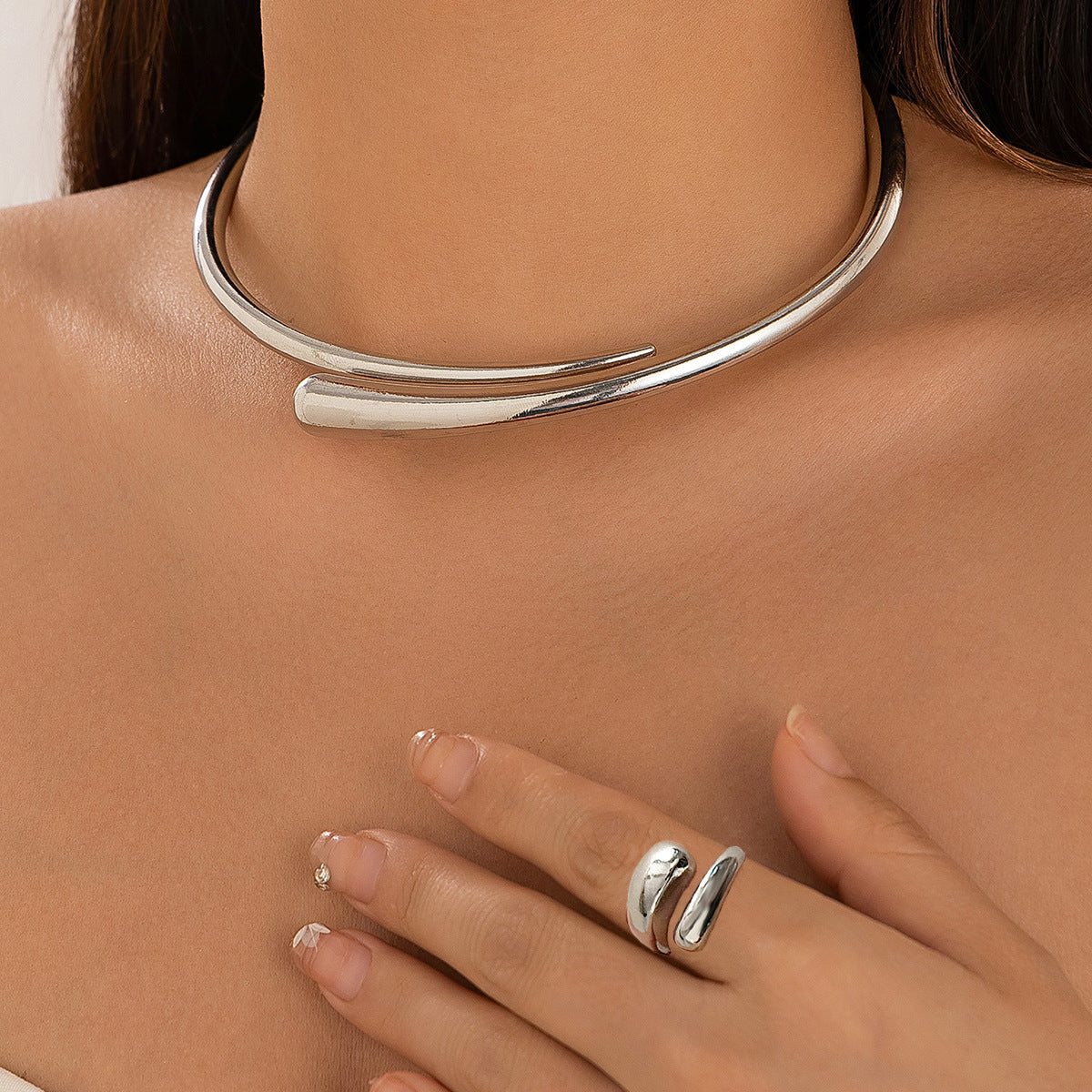 Geometric Metal Glossy Surface Spring Open Collar Bracelet Simple Necklace Choker Infinite Avenue