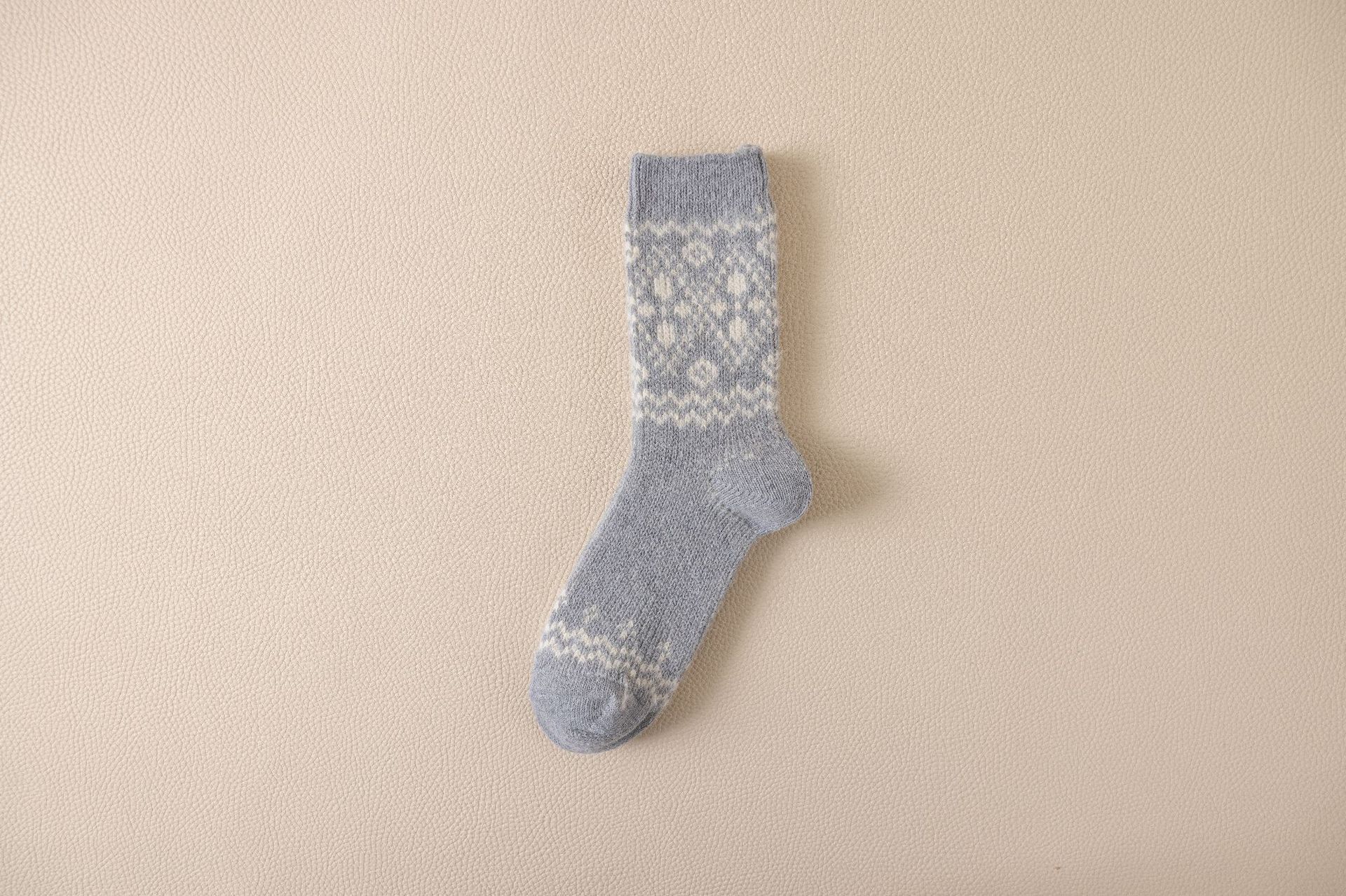 Autumn & Winter Mid-Calf Thick Knit Women's Socks 2 Light Gray Infinite Avenue