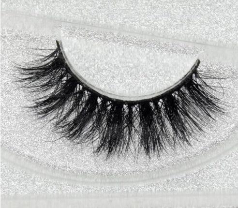 Faux Aurelia Eyelashes D109 Infinite Avenue