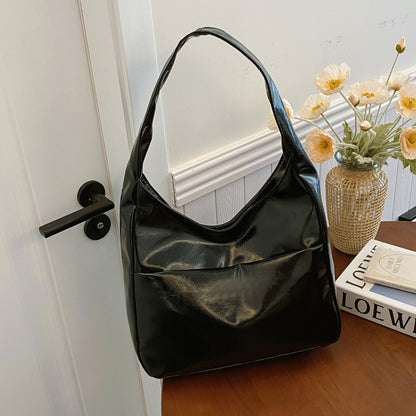 Autumn Winter Simple Commute Shoulder Bag Black Infinite Avenue