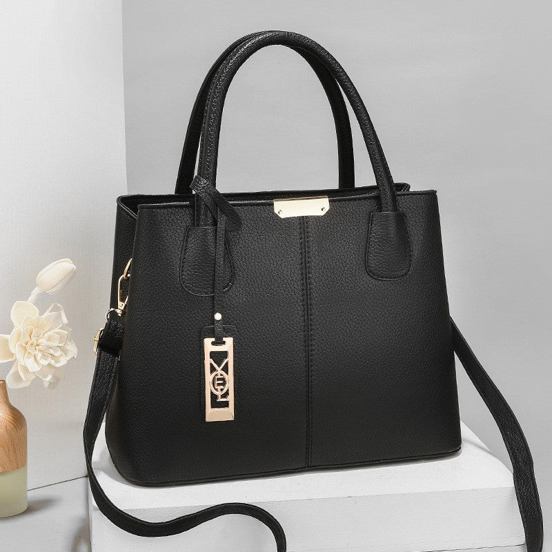 One-shoulder Crossbody Iron Pendant Decorative Large Capacity Handbag Black Infinite Avenue